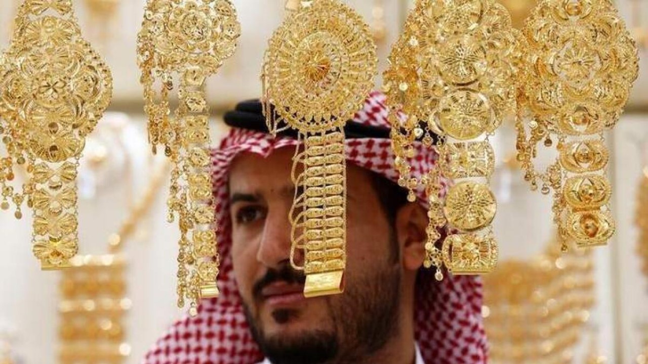 الحق اشتري الحين.. سعر جرام الذهب عيار 21 في السعودية وأسعار السبائك المختلفة