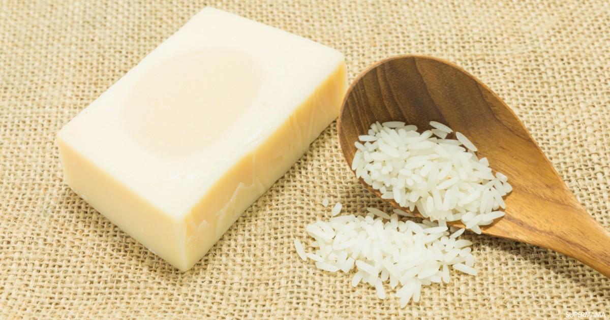 هتكوني زي القشطة.. طريقة عمل صابونة الأرز لتفتيح البشرة ونضارتها والتخلص من التصبغات
