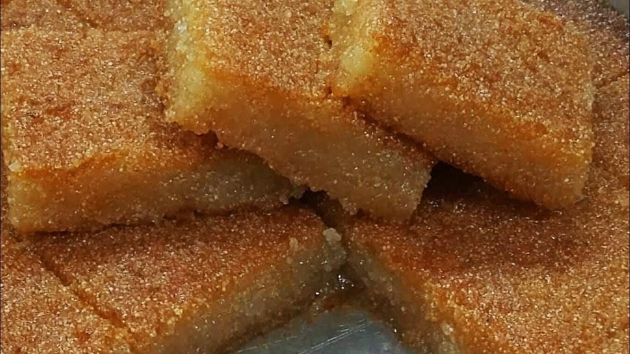 طريقة عمل البسبوسة المرملة بطعم أحلي من الجاهزة بخطوات سهلة وسريعة 5 طريقة عمل البسبوسة المرملة بطعم أحلي من الجاهزة بخطوات سهلة وسريعة