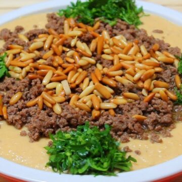 تعرفي على أفضل طريقة لتحضير فتة الصنوبر الغنية عن التعريف في منزلك بكل سهولة