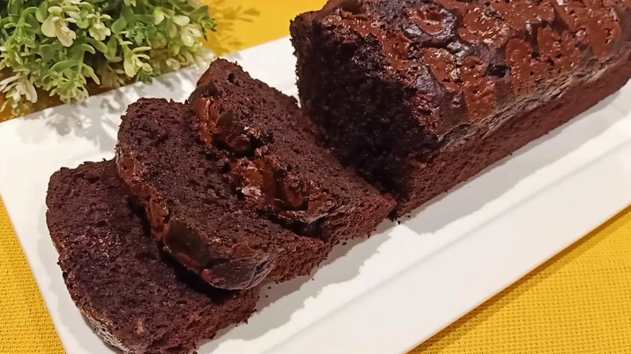 كيك الموز بالشوكولاتة .. تحلية غنية بالطعم الرائع بخطوات بسيطة لوصفة منزلية سهلة لحلوى لا تقاوم