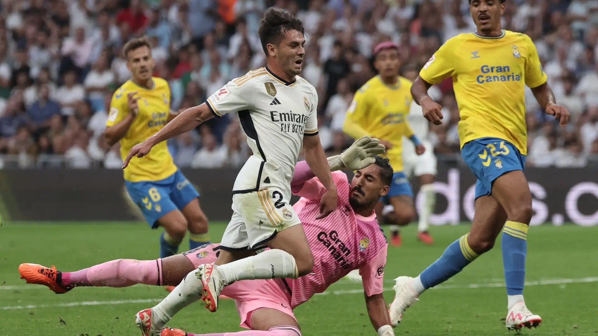 السيطرة على القمة.. ريال مدريد يحل ضيفاً ثقيلاً على لاس بالماس اليوم بالدوري الإسباني