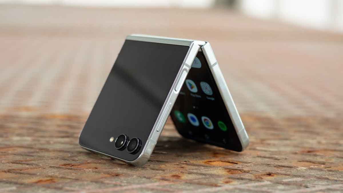 قوة أبداع وتصميم الهاتف القابل للطي يفوق الخيال.. سعر ومواصفات Samsung Galaxy Z Fold 6 الأقوي في سلسلة Z من سامسونج قوة معالج وأداء خارق في جهاز واحد