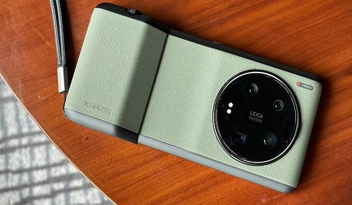 شاومي تكتسح الساحة بهاتفها العملاق.. سعر ومواصفات Xiaomi 14 Ultra الجديد بكاميرا مذهلة وأداء خارق أقوي هاتف على الأطلاق 5 شاومي تكتسح الساحة بهاتفها العملاق.. سعر ومواصفات Xiaomi 14 Ultra الجديد بكاميرا مذهلة وأداء خارق أقوي هاتف على الأطلاق
