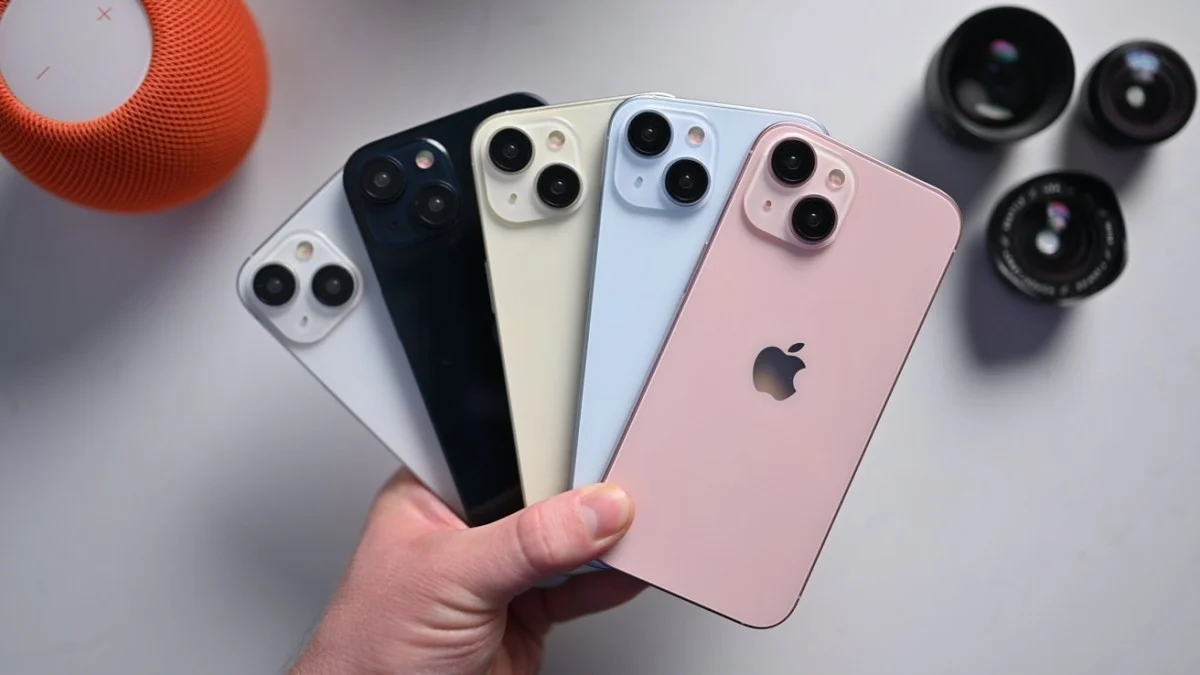 لعشاق الفخامة هاتف ملوش منافس بأقوي أداء.. سعر ومواصفات iPhone 15 Plus المصمم بشكل خرافي ومعالج قوي وكاميرا ضخمة كل ده بين يديك
