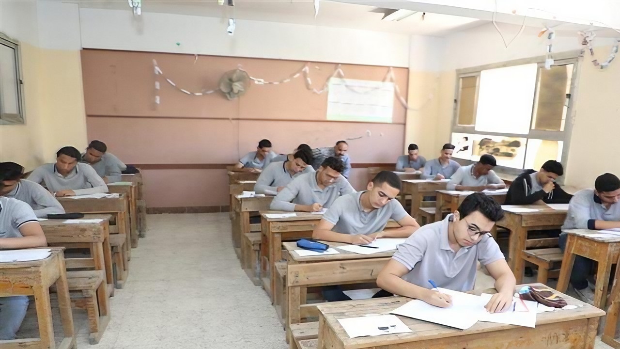 متى تظهر النتيجة؟.. موعد إعلان نتائج الدبلومات الفنية 2024 الدور الثاني وطريقة الاستعلام أون لاين