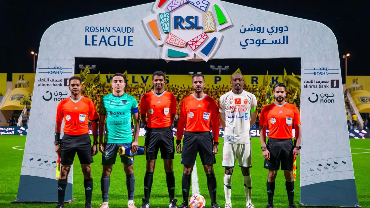 الجولة الأولى .. موعد مباراة التعاون والفيحاء دوري روشن 2024 وتردد القنوات الناقلة ssc السعودية