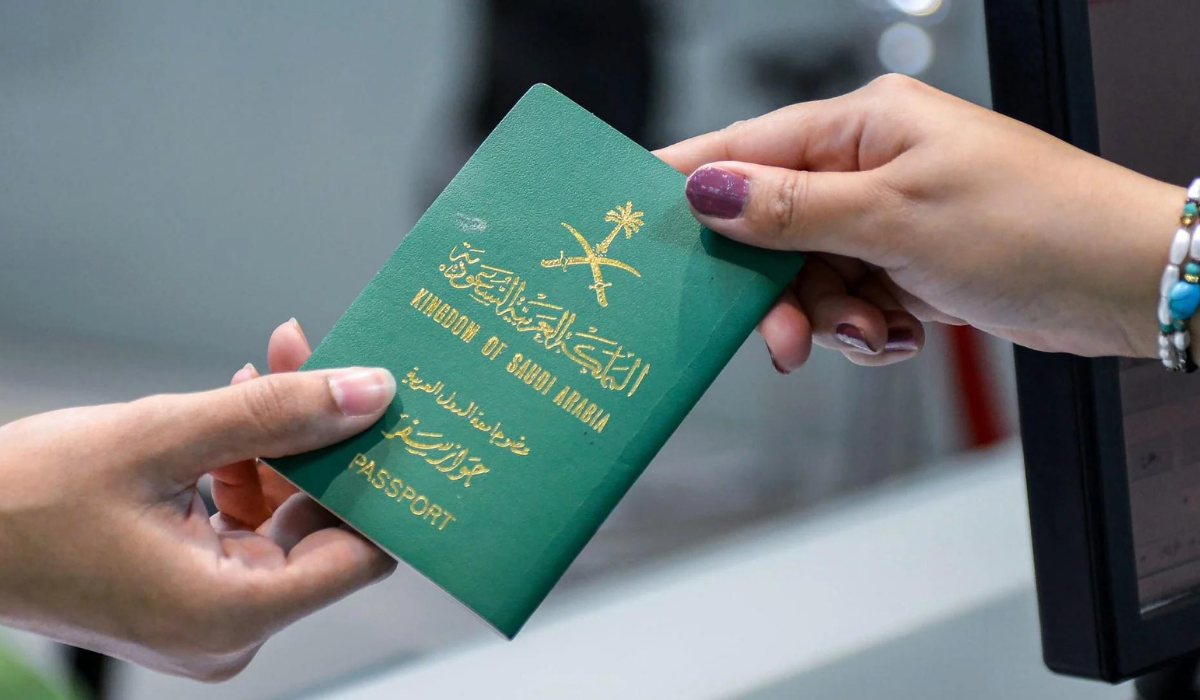 إعرف أنت منهم ولا لا.. هؤلاء الفئات يحق لهم الحصول على الجنسية السعودية بأمر ملكي 5 إعرف أنت منهم ولا لا.. هؤلاء الفئات يحق لهم الحصول على الجنسية السعودية بأمر ملكي