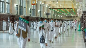 وزارة الحج تؤكد على ضرورة ارتداء الكمامة خلال أداء مناسك العمرة ونصائح هامة للمعتمرين 2