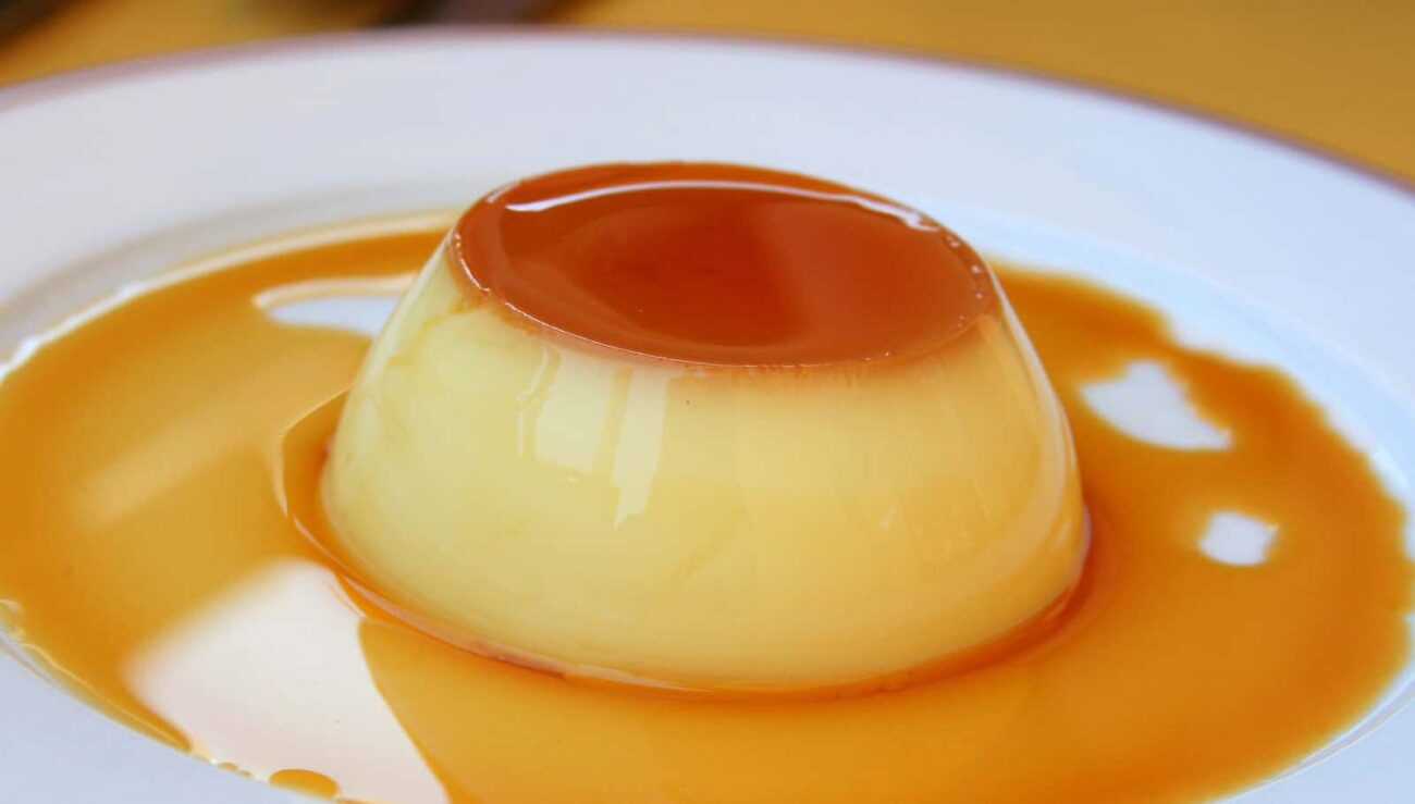 حلى بارد ولذيذ .. طريقة عمل الكريم كراميل في المنزل بطعم ومذاق لذيذ ورائع