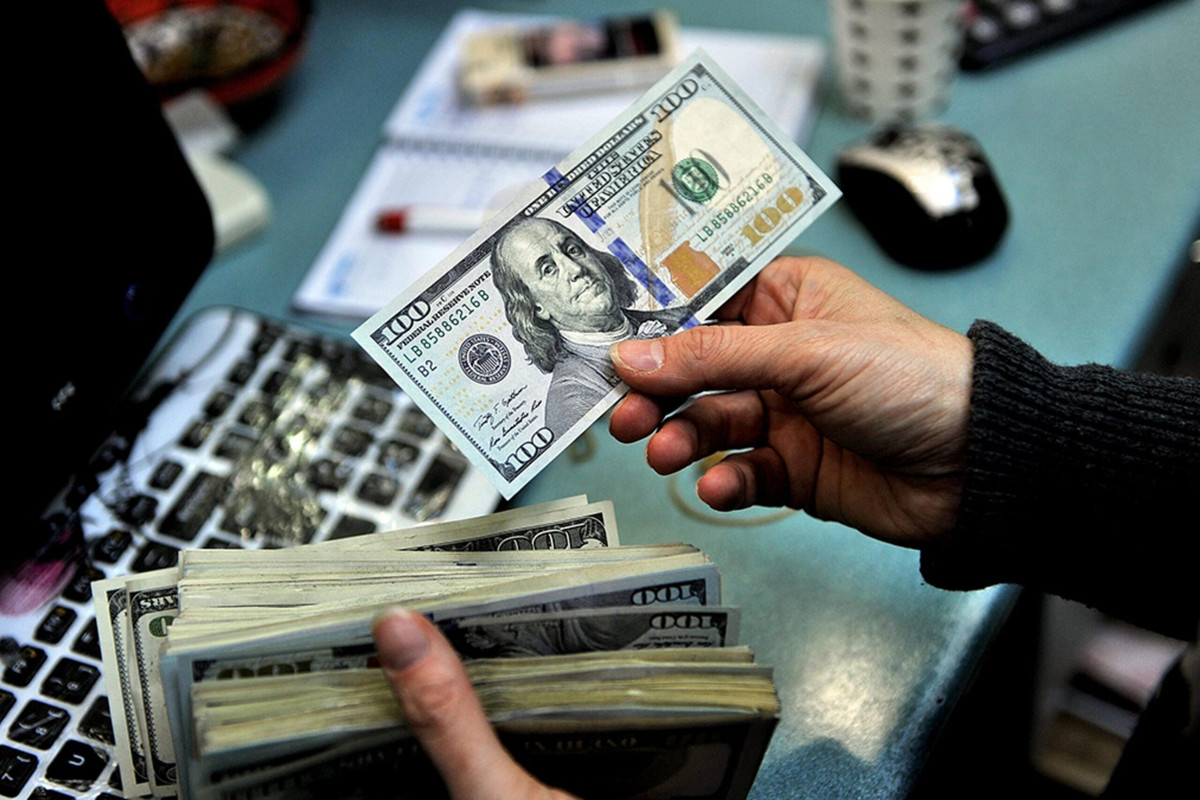 الأخضر بكام؟ .. سعر صرف الدولار أمام الجنيه اليوم الأحد 19 يناير 2025 في البنوك