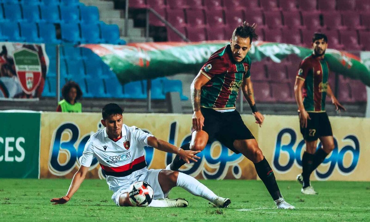 القنوات الناقلة لمباراة اتحاد العاصمة والملعب التونسي اليوم في كأس الكونفيدرالية الأفريقية 2025 وطرق المشاهدة