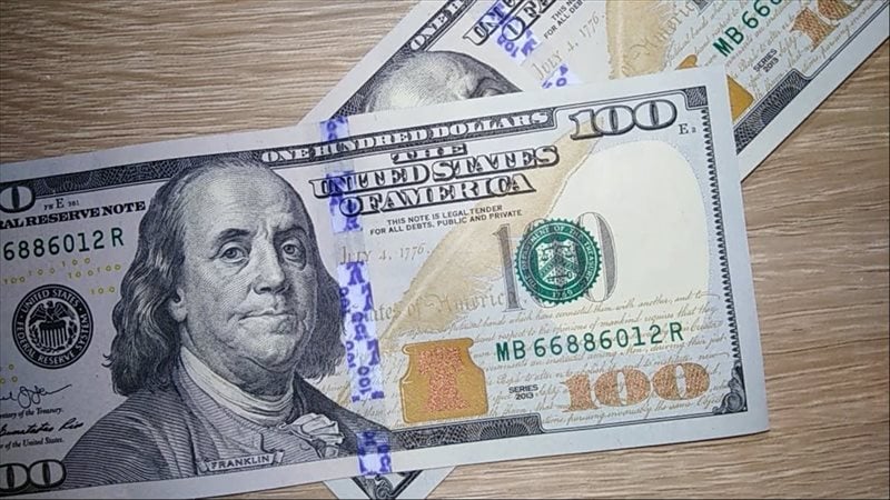 الدولار في تراجع.. ما هو سعر صرف الدولار مقابل الجنيه اليوم بعد التراجع؟