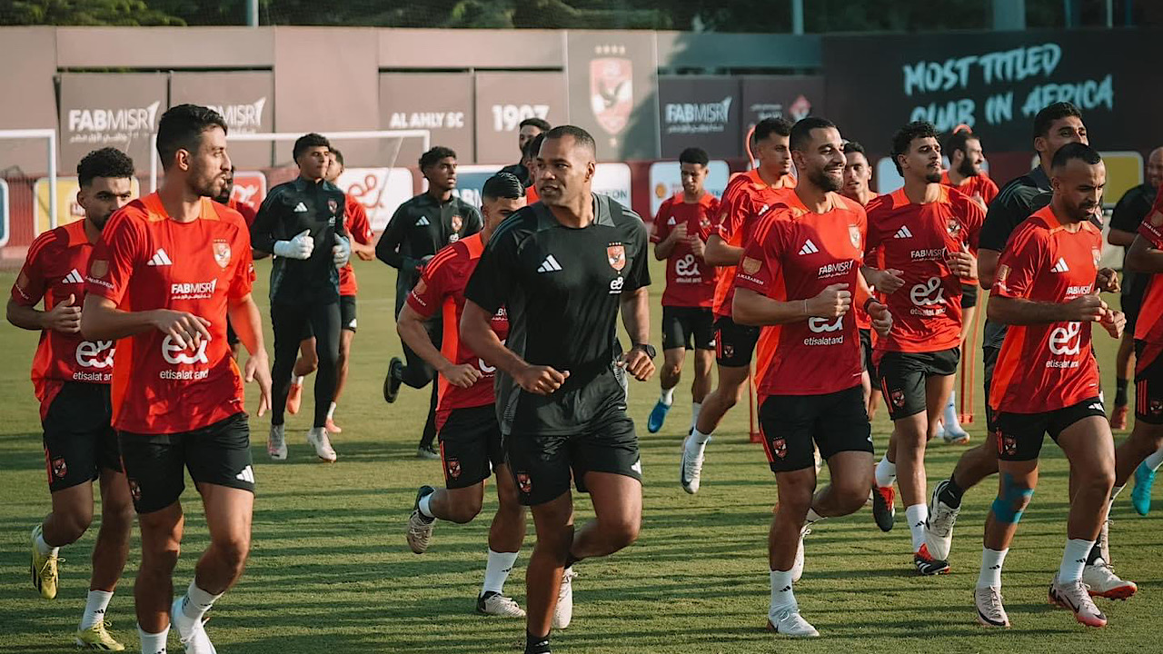 “بالزي الأحمر” الأهلي يتأهب لمواجهة جورماهيا الكيني  غدًا في دوري أبطال أفريقيا