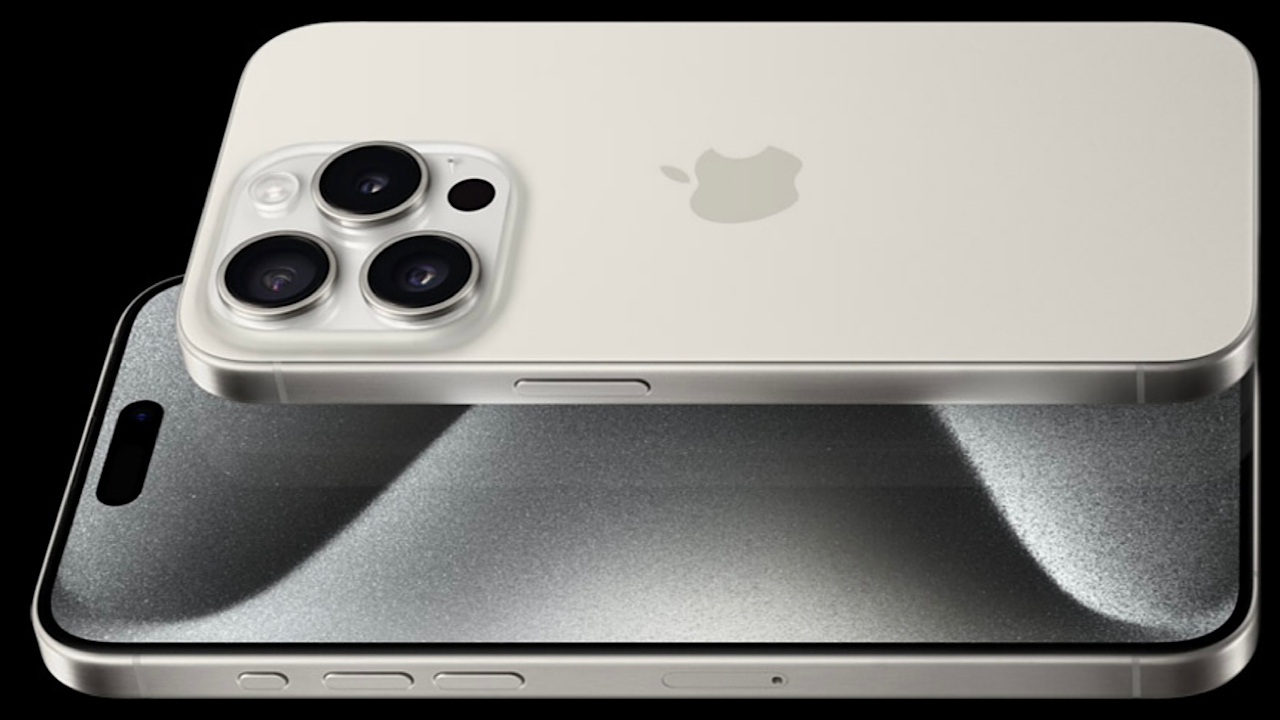 باللون التيتانيوم الأبيض .. جرير تضم هاتف iphone 15 pro ضمن قائمة العروض بخصم 12‎%‎