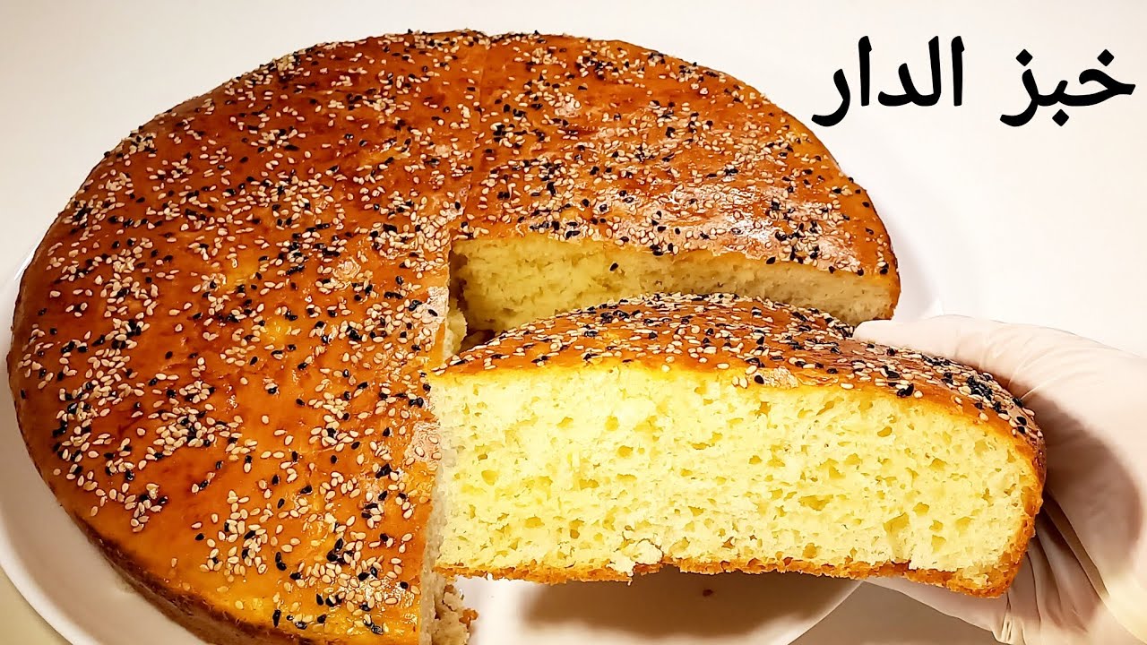 بدون حليب ولا زبدة ولا سمن دلعي أسرتك واعملي خبز الدار الأصلي بالسميد بالطاسة في المنزل والطعم خرافي