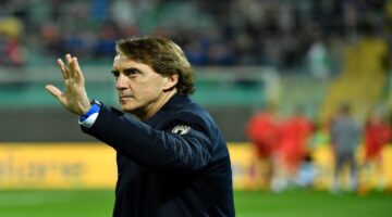 إقالة مانشيني من تدريب منتخب السعودية