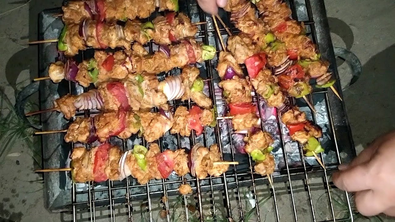 كما في المطاعم طريقة عمل الشيش طاووق على الفحم 5 كما في المطاعم طريقة عمل الشيش طاووق على الفحم