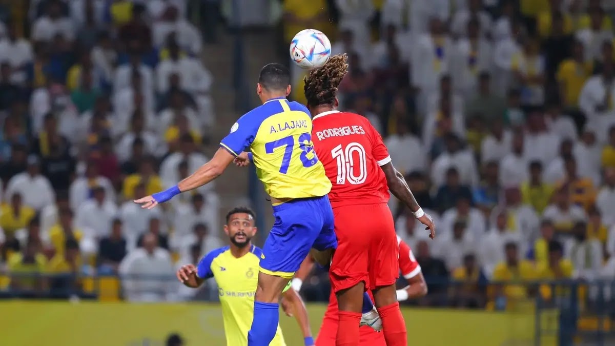 نادي الوحدة يتلقى ضربة موجعة قبل مواجهة النصر في دوري روشن مساء الجمعة.. وموقف رونالدو