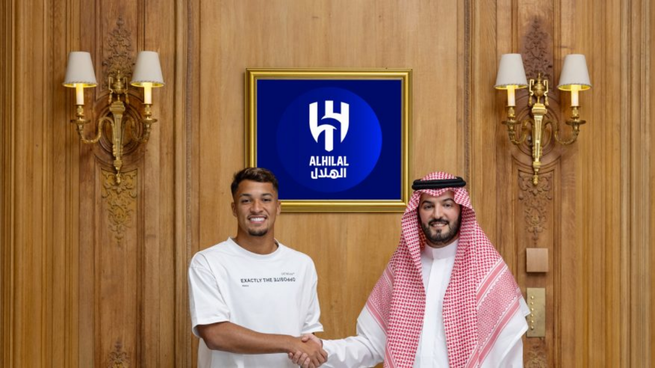 الهلال يعلن تعاقده مع ماركوس ليوناردو ونيمر يُشعل مواقع التواصل بتعليقه