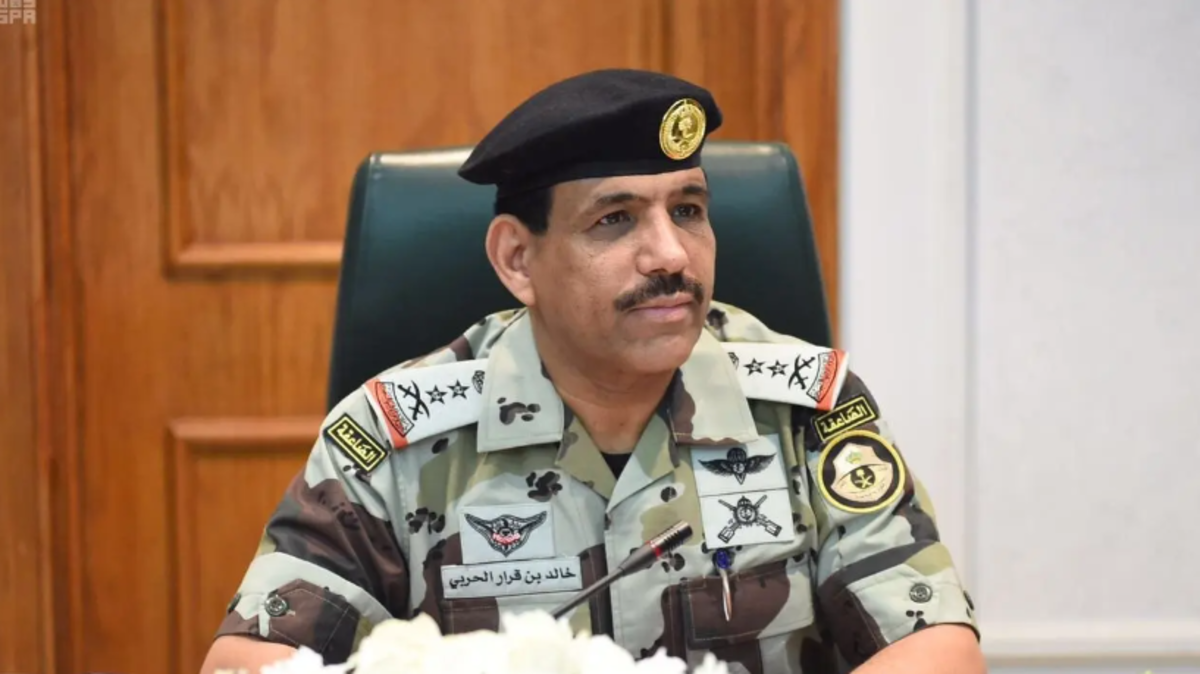 عاجل أنباء عن هروب الفريق أول خالد بن قرار الحربي مدير الأمــن العام بعد إدانته والحكم عليه بـ10 سنوات وتغريم أقاربه