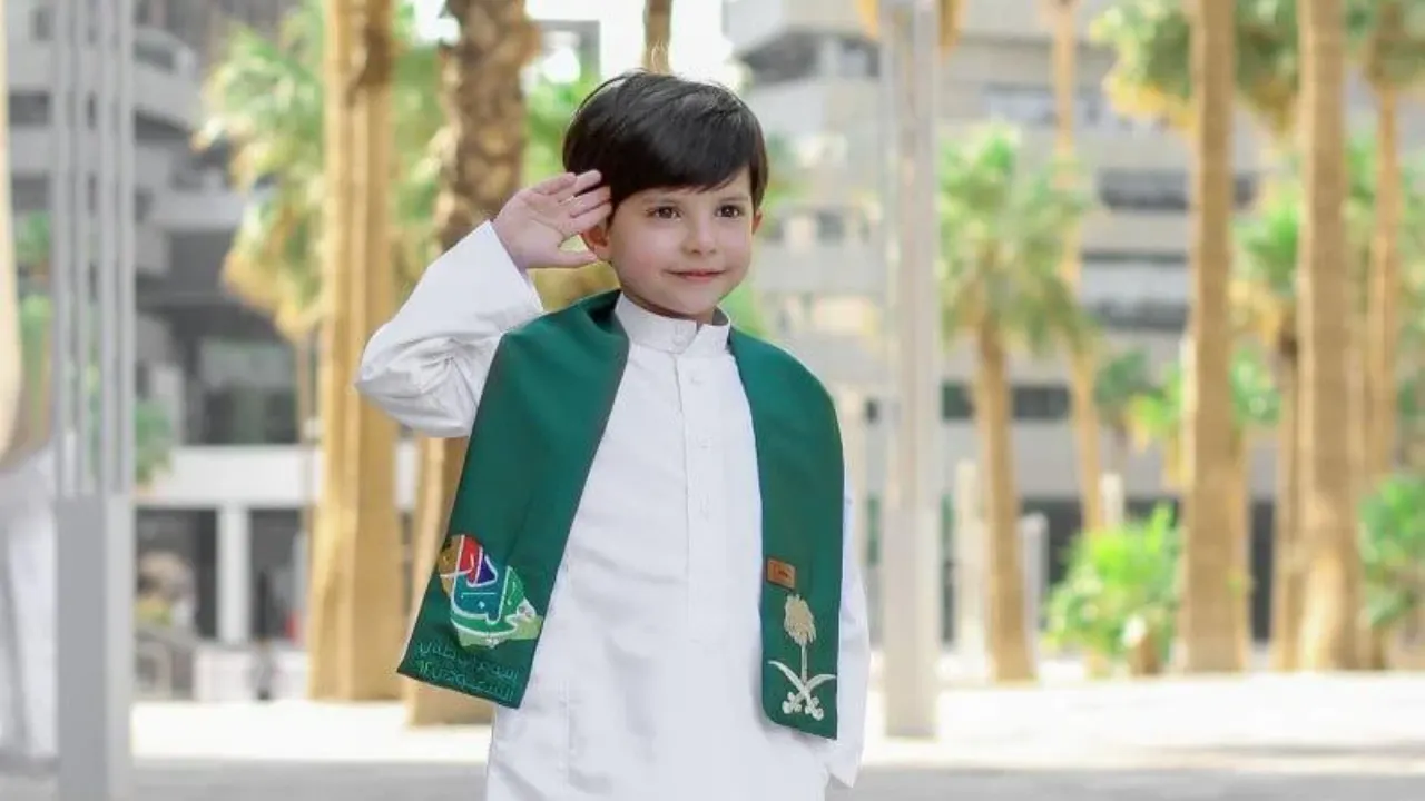 شال اليوم الوطني السعودي 94 اجمل الازياء وأماكن بيعها واسعارها وفق الخامة على هذا النحو 2 شال اليوم الوطني السعودي 94 اجمل الازياء وأماكن بيعها واسعارها وفق الخامة على هذا النحو