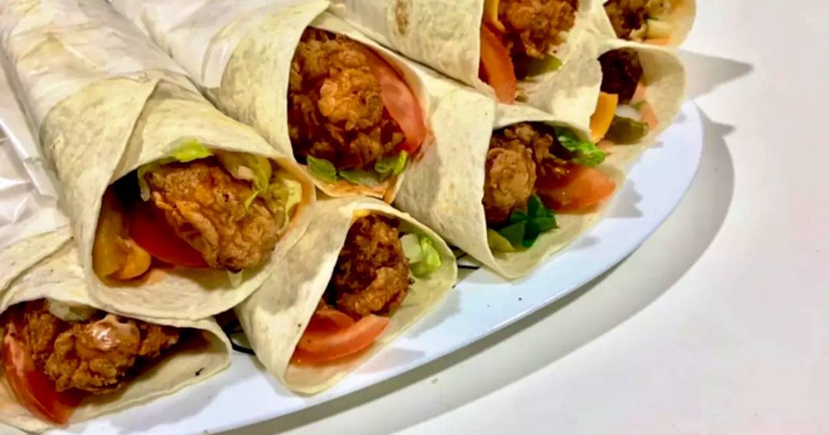 خطوات عمل التويستر كنتاكي بالفراخ المقلية في البيت لأطفالك بطعم لذيذ لا يقاوم