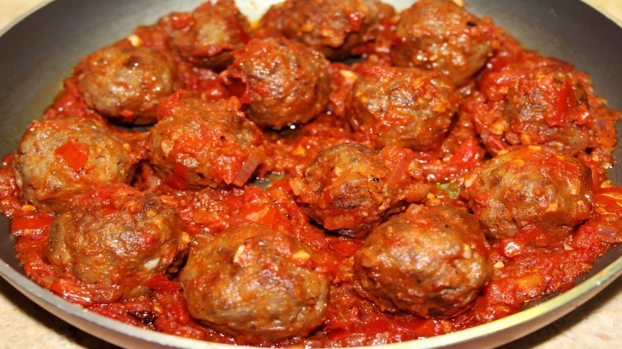 طريقة عمل كفتة داود باشا بصوص الطماطم 2 طريقة عمل كفتة داود باشا بصوص الطماطم