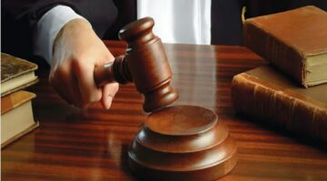 لا تفعلها. قانوني يُحذر الجميع من جريمة موجبة للتوقيف في اليوم الوطني