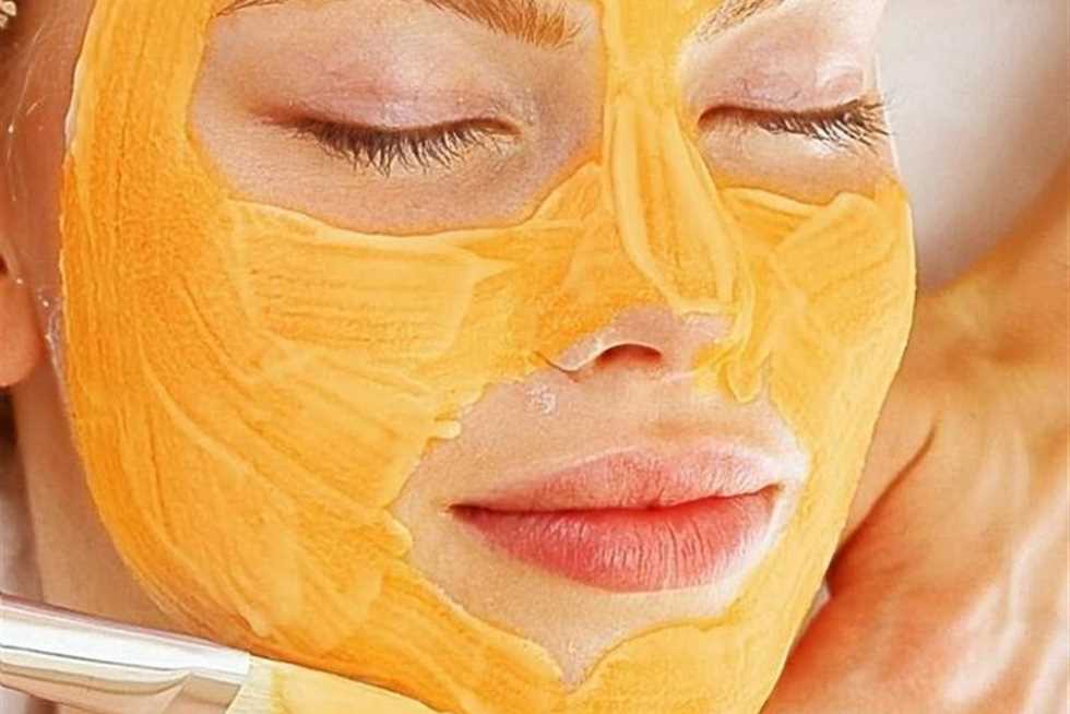 للحصول على بشرة صافية .. خطوات عمل ماسك طبيعي لتفتيح ونضارة البشرة وتوحيد اللون
