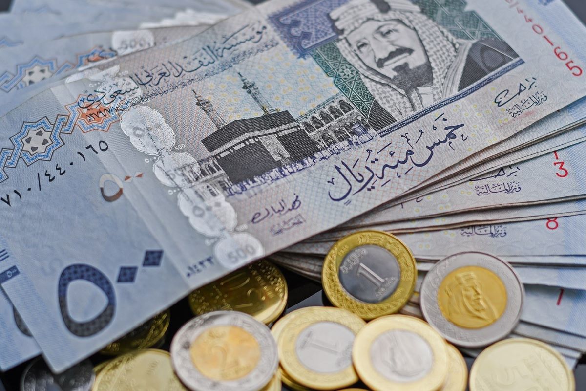 كل ماتريد معرفته| مشروع الإعانة المدرسية يشمل أكثر من 260 ألف طالب وطالبة في المملكة