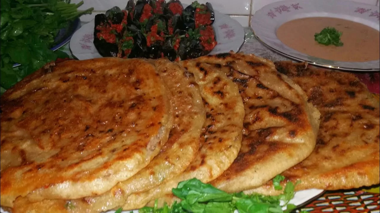 اعمليه في بيتك ووفري .. بمكونات بسيطة خطوات تحضير الحواوشي في البيت زي المحلات طعمه ميختلفش عليه اثنين
