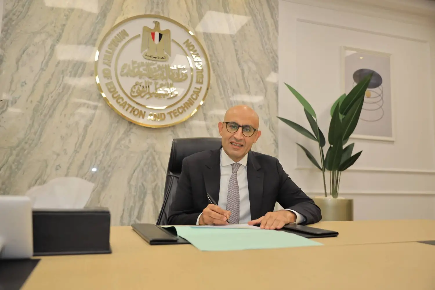 في إطار النظام الجديد.. رابط وزارة التربية والتعليم بيانات التلميذ بالرقم القومي ٢٠٢٤ تسجيل الدخول 2 في إطار النظام الجديد.. رابط وزارة التربية والتعليم بيانات التلميذ بالرقم القومي ٢٠٢٤ تسجيل الدخول