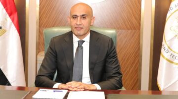 وزير التربية والتعليم الدكتور محمد عبد اللطيف
