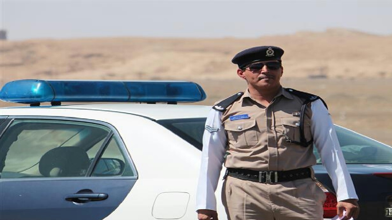 رسمياً من غداً حتى الخميس التسجيل بوظائف شرطة عمان السلطانية.. الشروط وأرقام ورابط التواصل وأبرز المحظورات