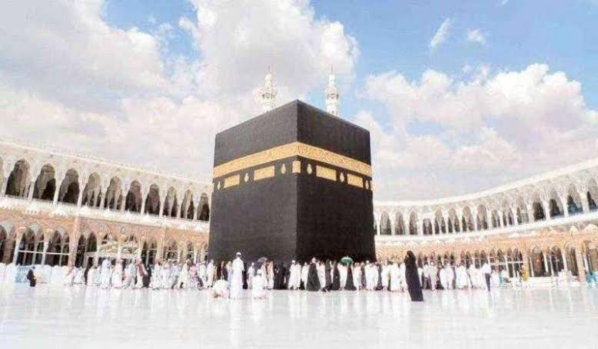 السعودية تسمح لحاملي هذه التأشيرات بأداء العمرة.. شرط وحيد