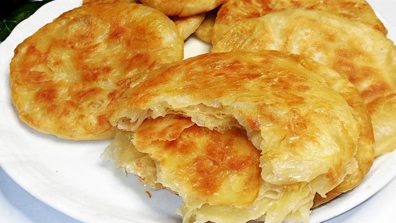 بطريقة سهلة وبسيطة واقتصادية .. الفطير المشلتت في المنزل بطعم الجاهز المورق الشهي