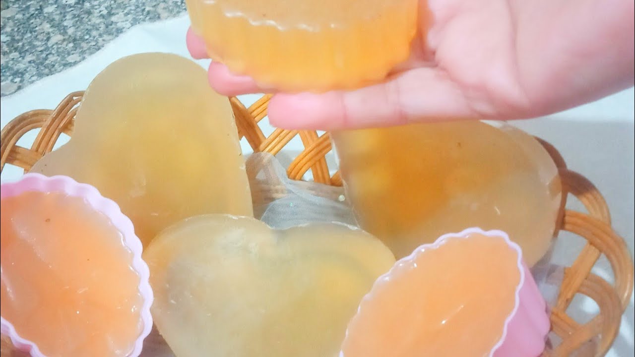 الكولاجين الطبيعي بين ايديكي كل يوم باستخدامك صابونة لبان الذكر المنزلية بمكونات بسيطة