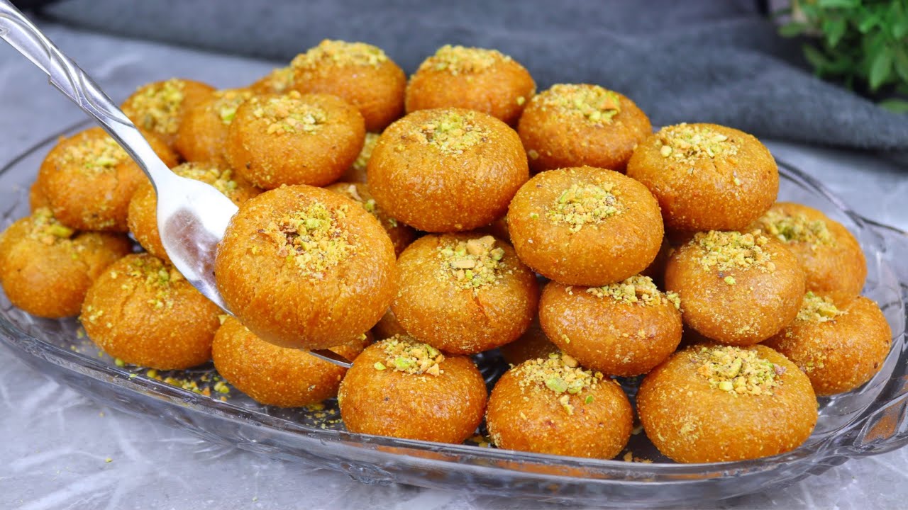 حلوى رائعة كرات السميد التركية بكوب سميد وكوب دقيق هتكفي العائلة وهتعجبهم