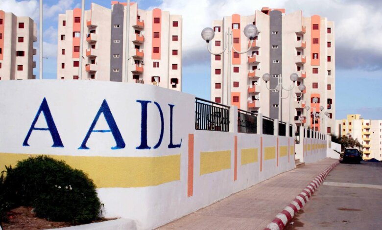 طارق بلعريبي .. قبول 1 مليون و 24 ألف مسجل في برنامج سكنات عدل 3 المرحلة الأولى 5 طارق بلعريبي .. قبول 1 مليون و 24 ألف مسجل في برنامج سكنات عدل 3 المرحلة الأولى