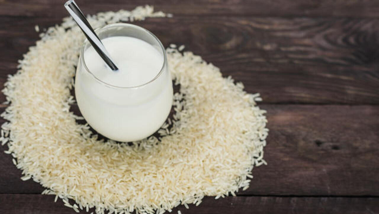 كم كوب ماء للرز بالشعرية.. وطريقة التحضير بالمقادير المظبوطة 5 كم كوب ماء للرز بالشعرية.. وطريقة التحضير بالمقادير المظبوطة