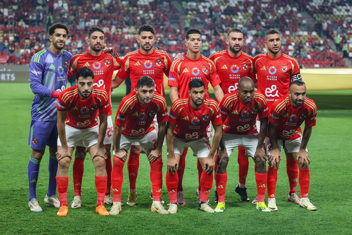 “المارد الأحمر يستعد للمواجهة”.. التشكيل المتوقع للأهلي أمام العين الإماراتي في إنتركونتيننتال 2025 اليوم وموعد المباراة 5 “المارد الأحمر يستعد للمواجهة”.. التشكيل المتوقع للأهلي أمام العين الإماراتي في إنتركونتيننتال 2025 اليوم وموعد المباراة