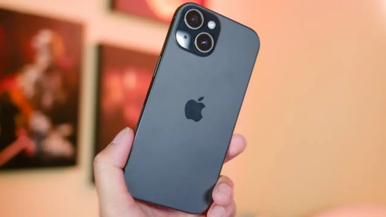 بمواصفات رائعة.. تعرف على سعر ومواصفات هاتف iPhone 15 5 بمواصفات رائعة.. تعرف على سعر ومواصفات هاتف iPhone 15
