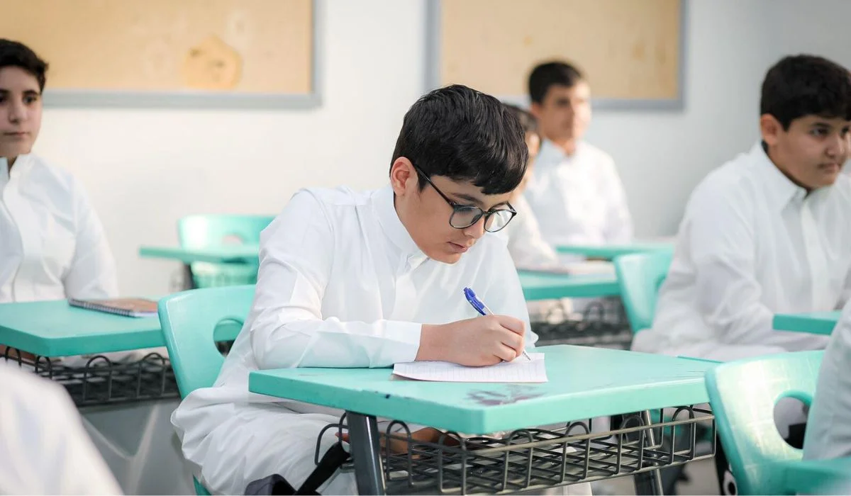 رسميًا.. التعليم السعودية تعلن توقيت الدوام الشتوي في المدارس 1446