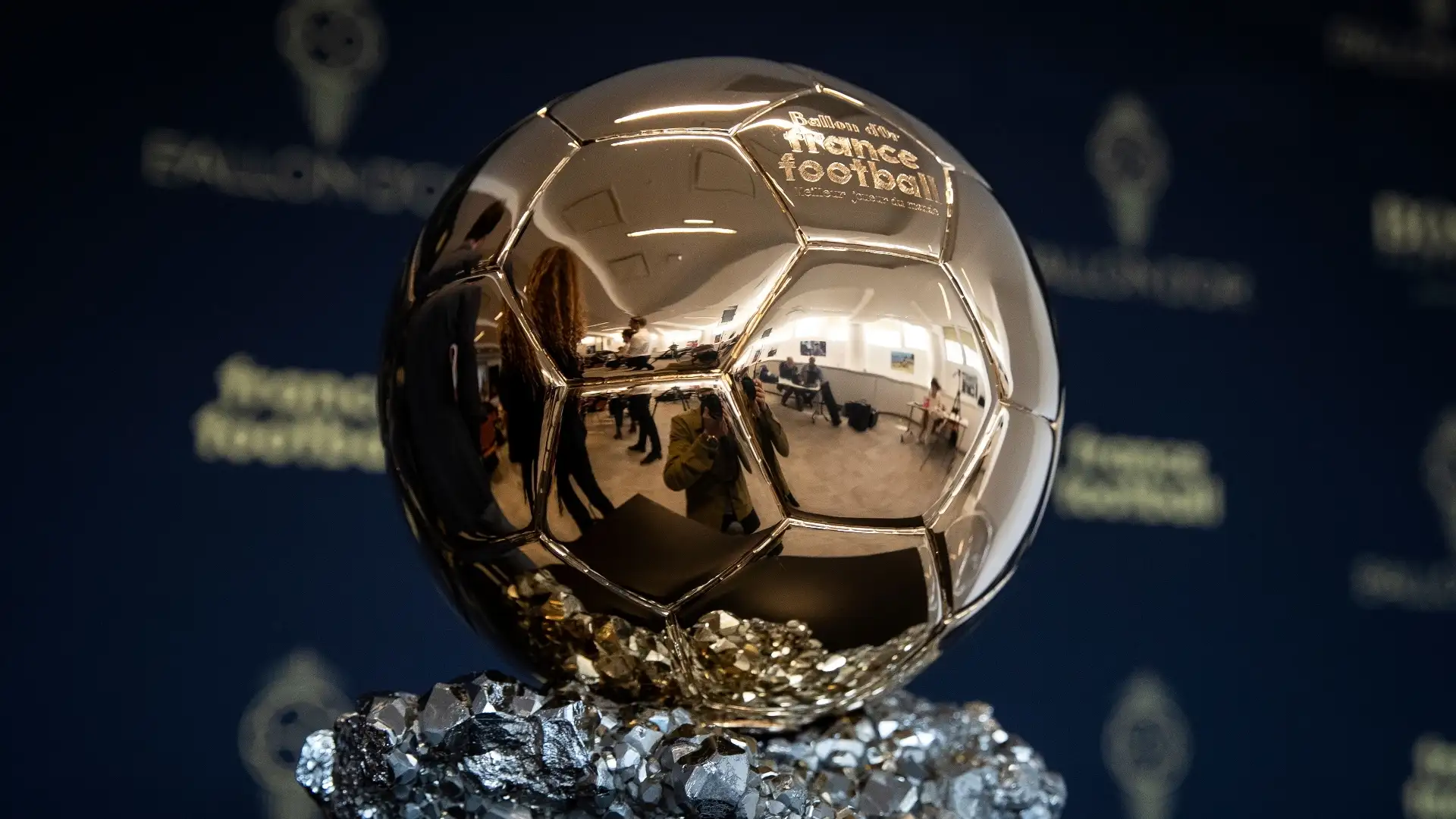 “Ballon d’or 2024  “موعد حفل الكرة الذهبية 2024  والقنوات الناقلة