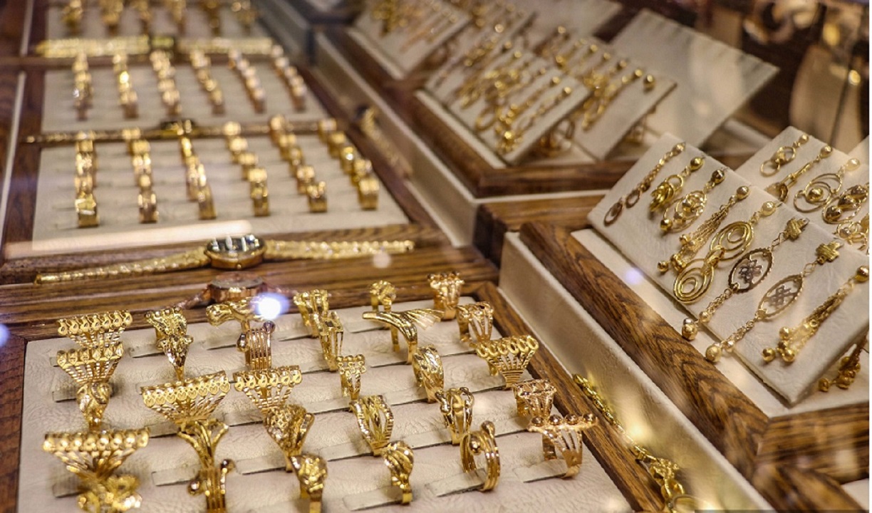 يفاجئ الجميع.. سعر جرام الذهب عيار 21 سعر الذهب اليوم السبت 19/10/2024 والمصنعية بعد الارتفاع المتتالي 5 يفاجئ الجميع.. سعر جرام الذهب عيار 21 سعر الذهب اليوم السبت 19/10/2024 والمصنعية بعد الارتفاع المتتالي