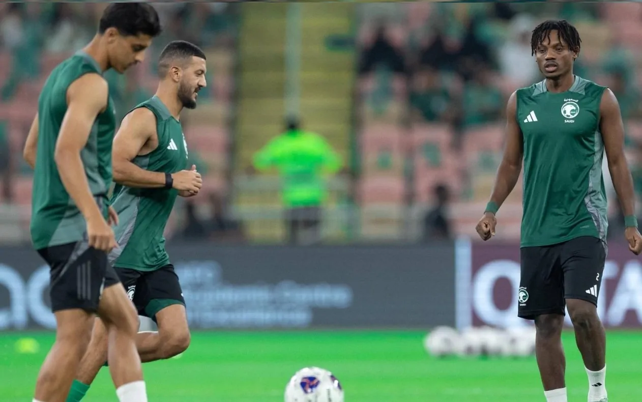 منافسة من العيار الثقيل .. القنوات الناقلة لمباراة السعودية والبحرين في تصفيات كأس العالم 2026 5 منافسة من العيار الثقيل .. القنوات الناقلة لمباراة السعودية والبحرين في تصفيات كأس العالم 2026