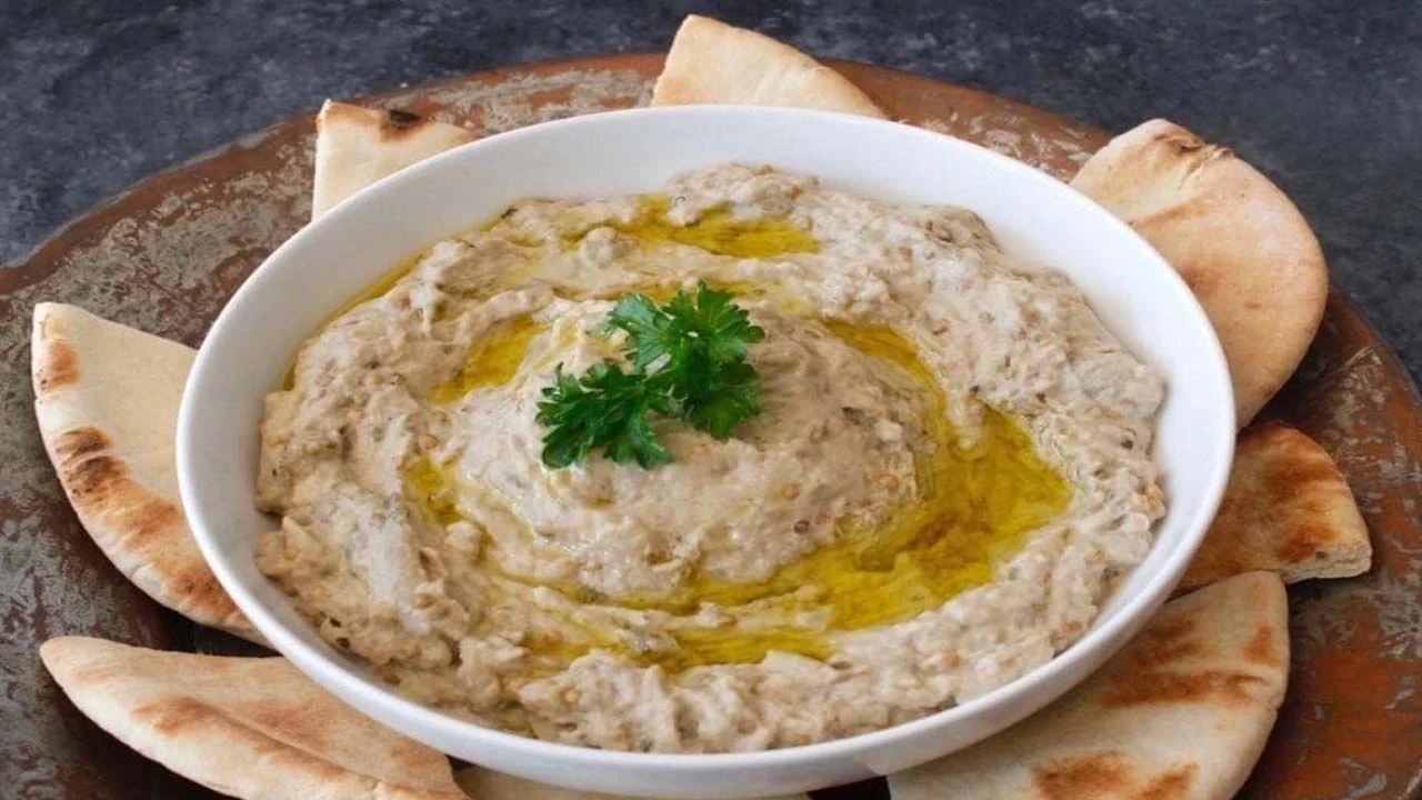 أبهري أسرتك وحضري ألذ سلطة للمشويات بأسرار المطاعم بابا غنوج بطعم خرافي