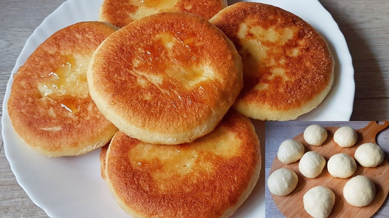 لوجبة شهية وخفيفة فطائر السميد في الطاسة طعمها خرافي وتحضر بسهولة بالمنزل