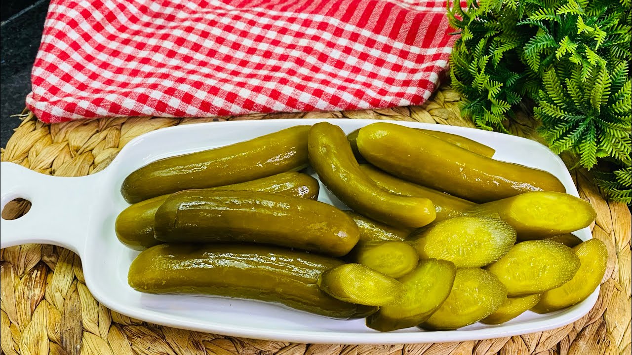 حضري بسرعة أجمل المقبلات .. اعملي مخلل الخيار بالطريقة الأصلية بيخلي طعم الأكل في حتة تانية